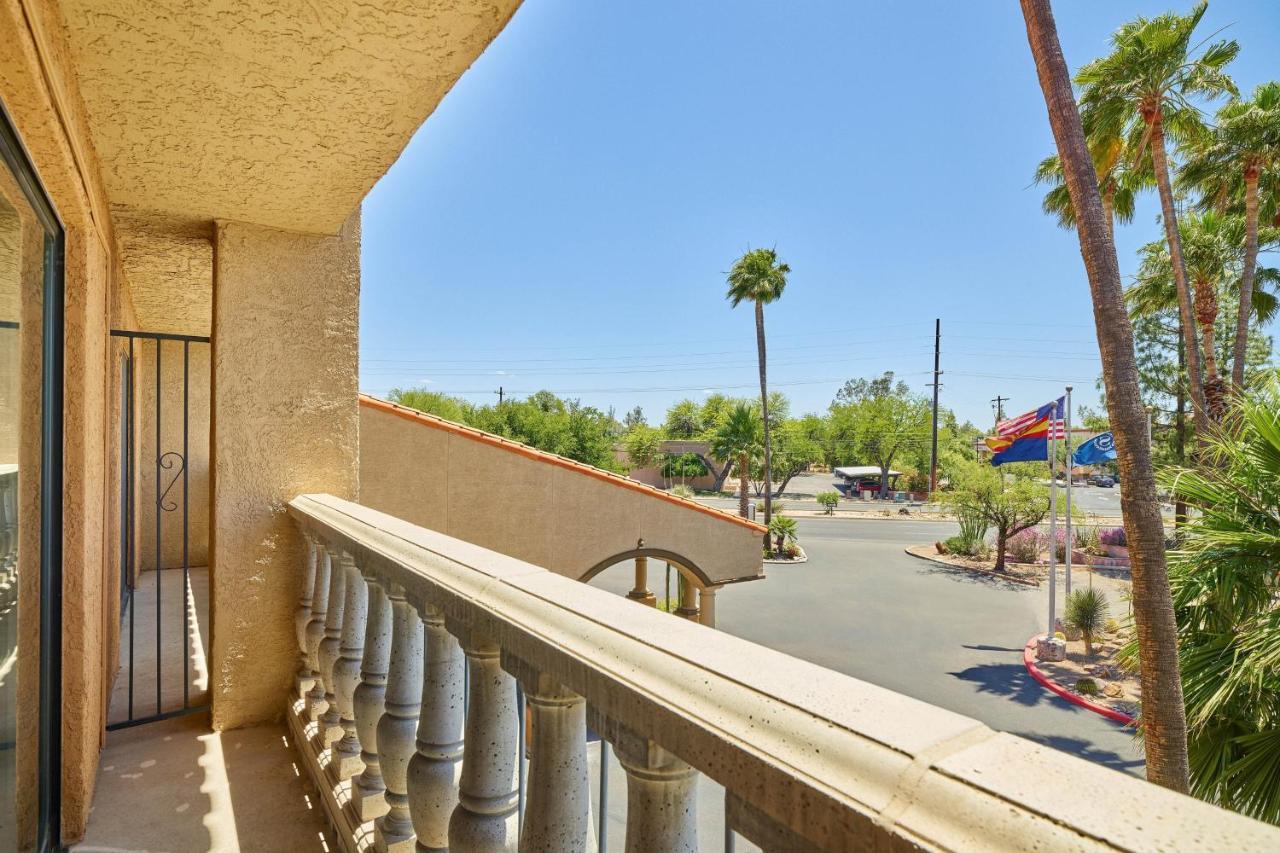 Sheraton Tucson Hotel & Suites Exterior foto