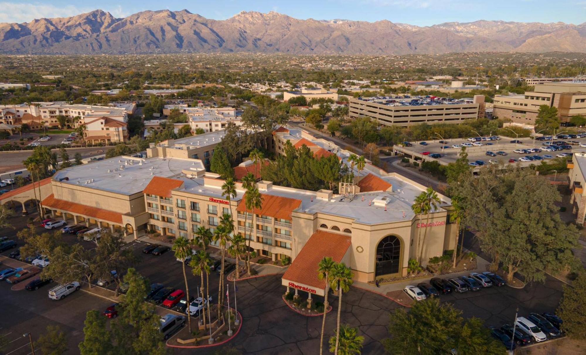 Sheraton Tucson Hotel & Suites Exterior foto